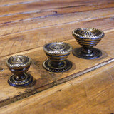 Series of Sheraton-style knobs 19mm, 25mm and 32mm in antique brass with backplate - ABC Ironmongery